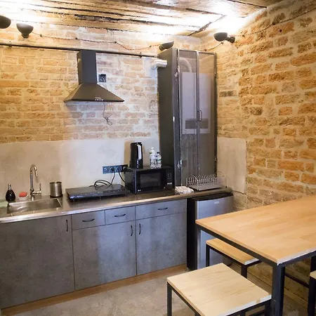 Apartment Vysoka Khata2 *